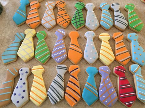 Cookie ties fathers day Fathers Day Cookies, Creative Cookies, Cupcake Ideas, Iced Cookies, Cookie Art, Decorated Cookies, Royal Icing, Cookie Decorating, Sugar Cookies