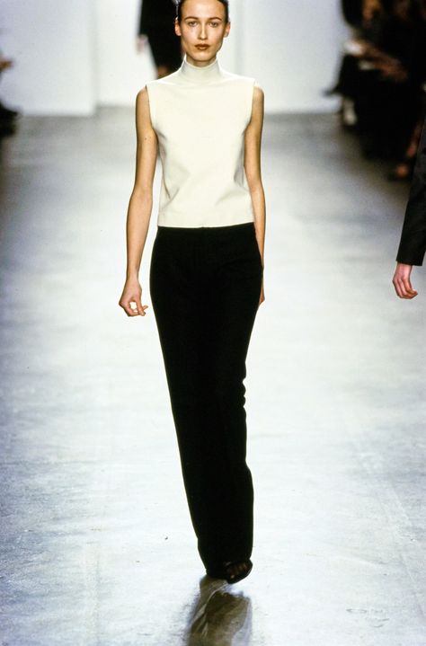 Workplace Outfits, 90s Minimalism Fashion, 90s Calvin Klein, 90s Runway Fashion, Calvin Klein Collection, French Chic, 가을 패션, Mode Vintage, Looks Style