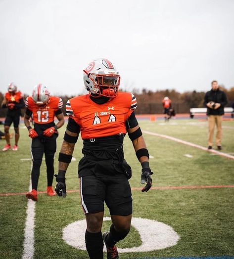 Football Linebacker Drip, Running Back Drip Football, Runningback Football Drip, Football Drip Highschool, Running Back Drip, Linebacker Drip, Football Drip Ideas, Drip Clothes, American Football Cleats