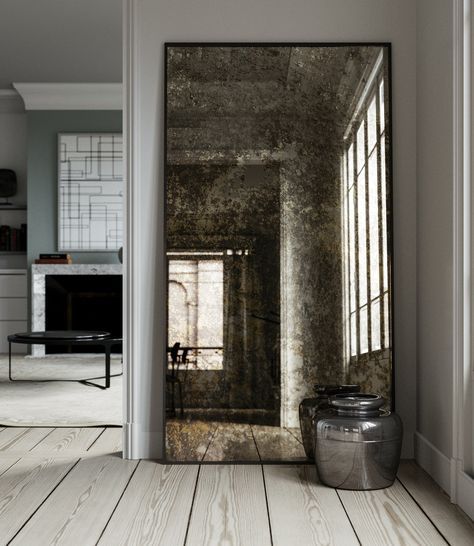 Click here to see our 2019 list of the best leaning mirrors you can find. We includ oversized leaning mirrors, floor mirrors and more. Leaning Mirror Decor, Antique Bronze Mirror, Interior Design Blogs, Antiqued Mirror, Inside A House, Antique Brass Frame, Leaning Mirror, Boxing Gym, Design Blogs