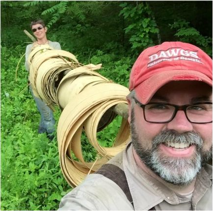 Weaving With Natural Materials, Art With Natural Materials, Foraged Crafts, Types Of Vines, Matt Tommey, Bark Baskets, Weaving Materials, Birch Bark Baskets, Twig Furniture