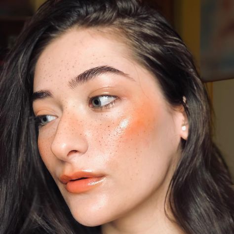 Orange Blush Makeup Looks, Heavy Blush Makeup Looks, Orange Blush Makeup, Blush Makeup Looks, 80s Makeup Trends, Makeup Orange, Vegan Makeup Brands, Spring Makeup Trends, Traditional Makeup