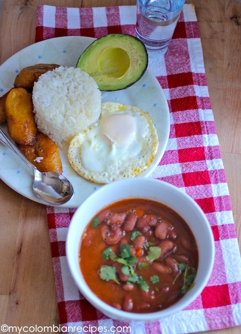 Columbian Recipes, Red Beans Recipe, Colombian Style, Colombian Recipes, Colombian Cuisine, Winter Stews, Latin American Food, Cuban Food, Colombian Food