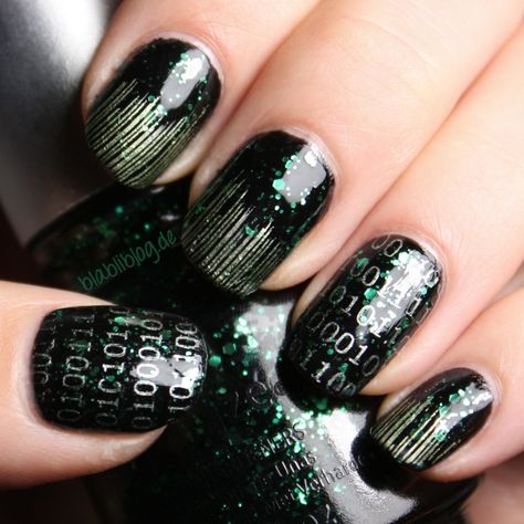 Matrix Nail Art, Matrix Nails, Trendy Nail Art Summer, Black Halloween Nails, Black China, Green China, Lavender Nails, New Nail Designs, Cute Nail Art Designs