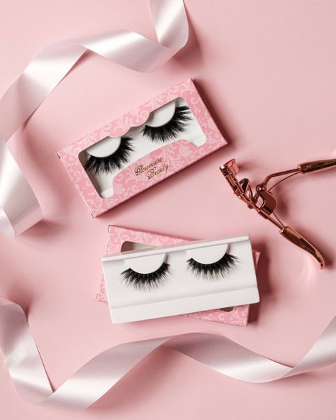 Eyelash Product Photography, Eyelashes Photoshoot Ideas, Lashes Photoshoot Ideas, Lashes Marketing, Lash Product Photography, Lash Business Photoshoot Ideas, Eyelash Aesthetic, Eyelashes Photography, Eyelash Photography