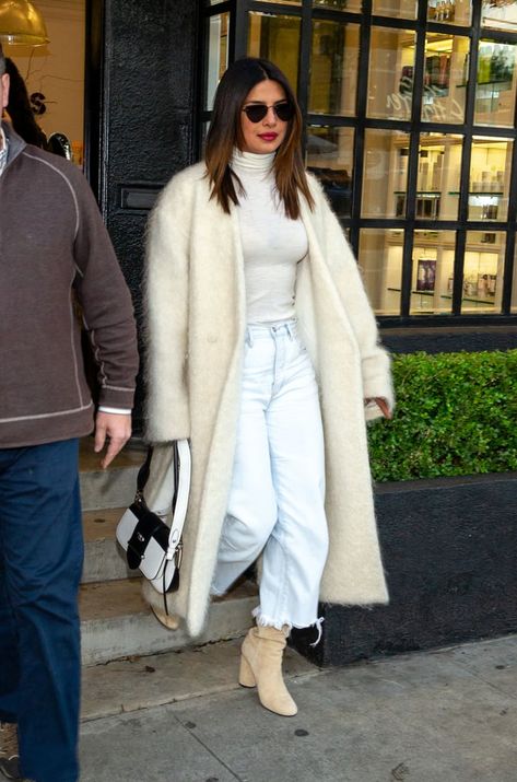 Priyanka Chopra Street Style, Fall Winter Street Style, Winter Street Style, Affordable Jeans, Types Of Jeans, Winter Street, Popsugar Beauty, Fashion Victim, New Hair Colors