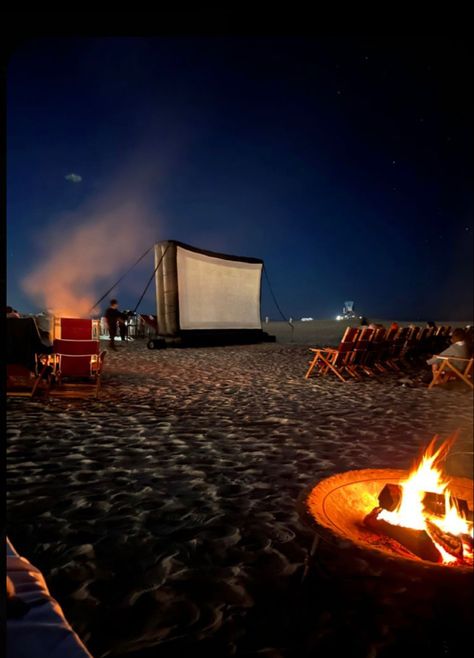 Elianacore Aesthetic, Beach Movie Night, Dreamboard Aesthetic, Carolina Do Norte, Clothes And Shoes, Paradise On Earth, Shoes And Boots, Summer Bucket Lists, Dream Lifestyle