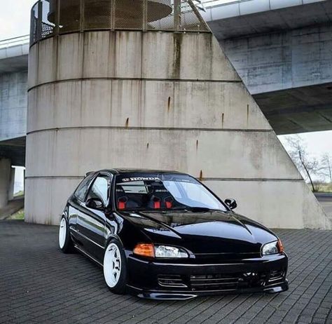 Honda Civic 1995, Civic Jdm, Knot Hairstyles, Honda Civic Car, Civic Car, Civic Eg, Jdm Honda, Fancy Top, Top Knots