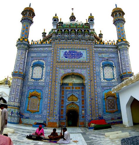 Sachal is all truth. (Explored). | (Folk Musicians singing K… | Flickr Sachal Sarmast, Pakistan Art, Arabian Sea, Historical Places, Historical Place, South Asia, Place Of Worship, Bhutan, Islamic Architecture