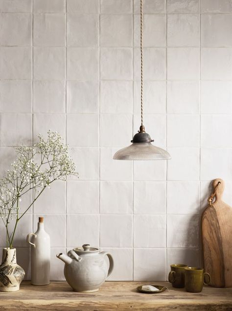 Zellige Tile Bathroom, Kitchen Tiling, Country Kitchen Tiles, Palette Cleanser, White Square Tiles, Kitchen Splash Back, Kitchen Splashback Tiles, Tile Splashback, White Kitchen Tiles