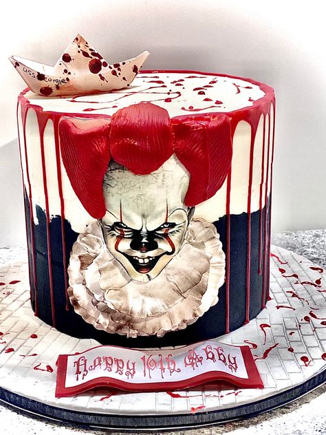 Penny Wise Cake, Pennywise Birthday, Pennywise Cake, Goth Cakes, Horror Cake, Scary Cakes, It Pennywise, Pennywise The Dancing Clown, Birthday Halloween Party