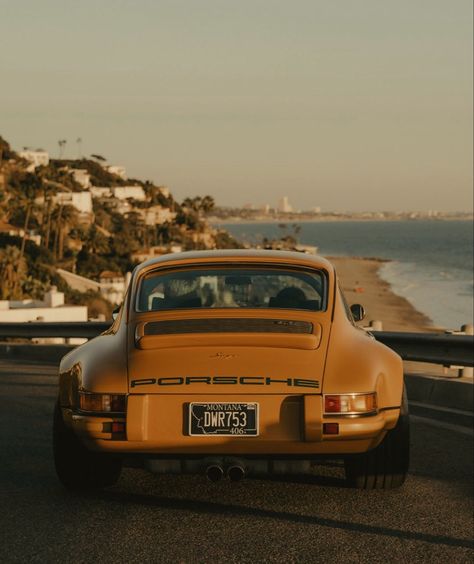 Porsche 80s, 1930 Aesthetic, Porch Car, Porche Vintage, Whale Rider, Alex Albon, Bahrain Grand Prix, Vintage Lifestyle, Car Pics