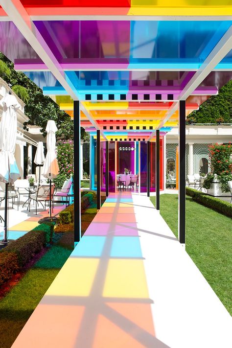 Le Bristol Paris, Daniel Buren, زجا�ج ملون, Kindergarten Design, Sensory Garden, Walkway, Outdoor Area, 인테리어 디자인, School Design