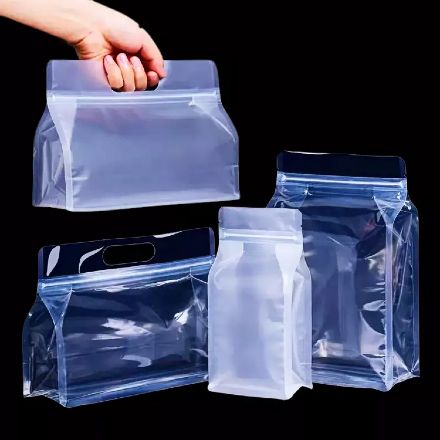 Plastic Packaging Design, Food Delivery Packaging, Plastic Food Packaging, Frozen Food Packaging, Plastic Bag Packaging, Drinks Packaging Design, Dessert Packaging, Pouch Packaging, Reusable Packaging