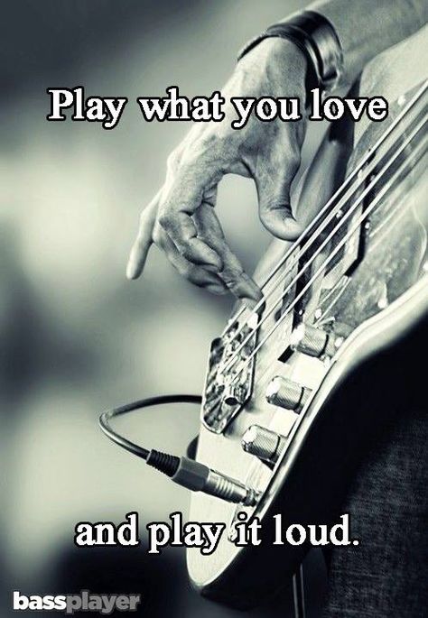 Play what you love.....and play it loud.   BassPlayer magazine. Guitar Hands, Guitar Photography, Band Photography, Easy Guitar, Guitar Tips, Business Portrait, Bass Player, Foto Art, Concert Photography