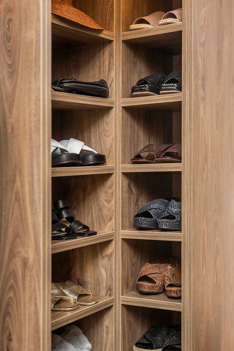 Corner Shoes Storage, Corner Shoe Storage Ideas, Corner Shoe Storage Closet, L Shaped Shoe Rack, Corner Shoe Storage, Shoe Storage Modern, Shoe Storage Closet, Shoe Solutions, Clever Closet