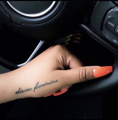 Word Neck Tattoos, Wrist Tattoos Words, Side Hand Tattoos, Side Wrist Tattoos, Girl Neck Tattoos, Tattoos Inspiration, Boho Tattoos, Neck Tattoos Women, Hip Tattoos Women