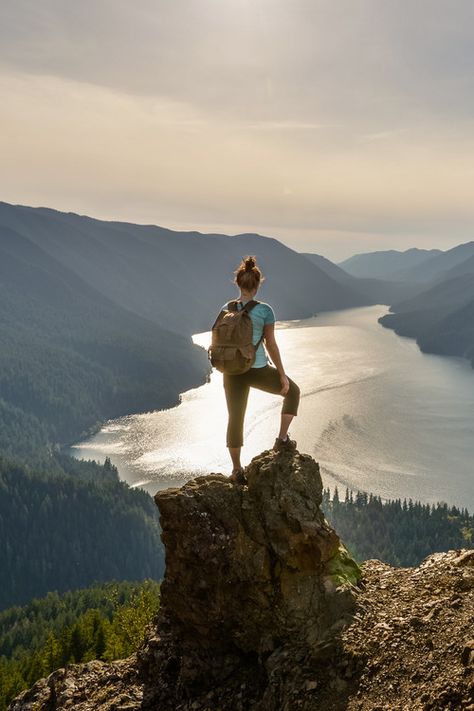 On Top Of A Mountain, Lev Livet, Top Of A Mountain, Foto Tips, Skydiving, Elba, Oh The Places Youll Go, Rock Climbing, Mountaineering