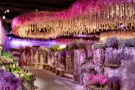 Dinner Event Decor, Marriage Hall, Wedding Decoration Ideas, Wedding Decorations On A Budget, Spring Wedding Decorations, Wedding Stage Design, Beautiful Wedding Decorations, Dinner Event, Luxury Party