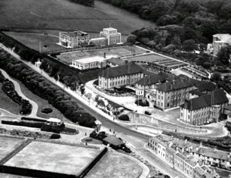 Hastings East Sussex, Old Pictures, Cambridge, Sci-fi Spaceship, Road, Quick Saves