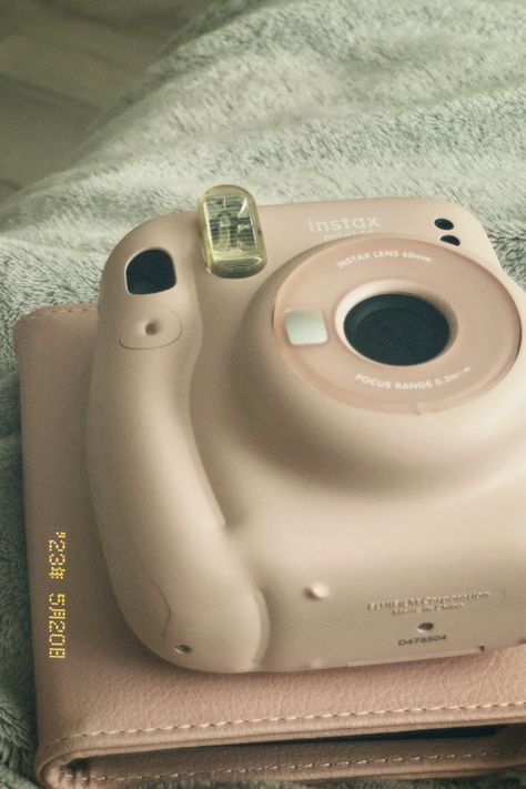 Aesthetic Camera, Instax Mini Camera, Instax Camera, Tech Aesthetic, Polaroid Camera, Mini Camera, Instax Mini, Cute Phone Cases, Fujifilm Instax Mini