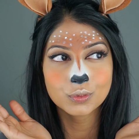 You’ve seen Kim Kardashian use this one all the time with North and with other pals on her Snapchat, and now you can be your very own squeaky-voiced deer (okay, the voice thing is up to you). Arshia’s Makeup shows you how to make your own adorbs deer. Ears not included! Snapchat Filter Costumes Are This Year’s Halloween Win Snapchat Filter Costume, Snapchat Filter Makeup, Deer Tutorial, Deer Makeup, Christmas Face Painting, Animal Makeup, Deer Costume, Costume Tutorial, White Eyeliner