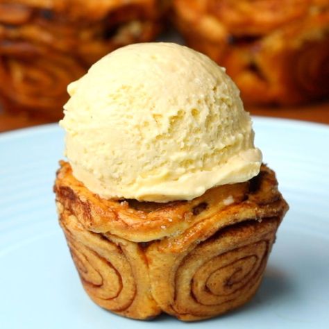 Muffin Tin Cinnamon Roll Pies | Muffin Tin Cinnamon Roll Apple Pies | By Twisted Giant Quesadilla, Cinnamon Roll Apple Pie, Cinnamon Pie, Apple Pie Moonshine, Traditional Apple Pie, Cinnamon Roll Muffins, Tv Recipes, Apple Pies, Cinnamon Apple