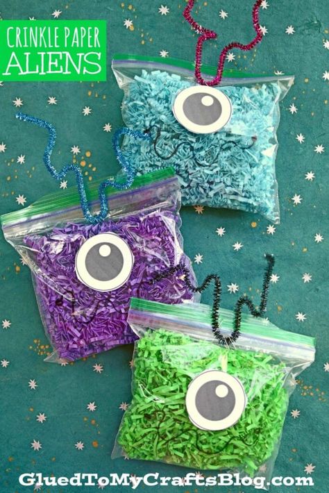 Alien Crafts For Toddlers, Alien Activities Preschool, Alien Activities For Kids, Alien Crafts For Kids, Alien Activities, Eyfs Planning, Alien Craft, Space Art Projects, Bus Crafts