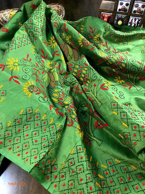 Shantiniketan Hand Embroidery Kantha Stitch Saree Green Colour Saree, Kantha Stitch Saree, Bengal Saree, Traditional Floral Design, Stitch Saree, Kantha Embroidery, Hand Stitch, Kantha Stitch, Green Colour