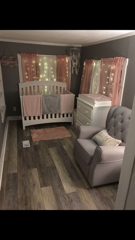 Mommy And Daughter Room Ideas, Baby Room Ideas For Girls Themes, Girl Nursery Theme Ideas, Baby Girl Room Ideas Themes, Baby Girl Nursery Room Ideas Themes, Baby Girl Themes Nursery, Newborn Baby Room Ideas, Newborn Baby Room Design, Mom And Baby Room Shared Ideas