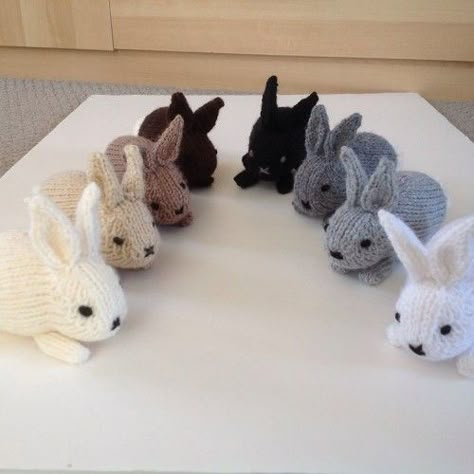 Henry's Rabbit - Free Knitting Pattern Rabbit Knitting Pattern, Knitted Toys Free, Knitted Bunnies, Knit Animals, Bunny Knitting Pattern, Crochet Toys Free Patterns, Animal Knitting, Knitted Toys Free Patterns, Crochet Toys Free