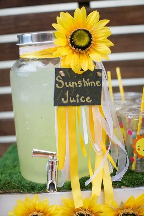 Sunflower Birthday Parties, Sunshine First Birthday, Sunshine Birthday Parties, Sunflower Party, Sunflower Baby Showers, Sunflower Themed Wedding, Sunflower Bridal Shower, Bridal Sunflowers, Sunshine Baby Showers