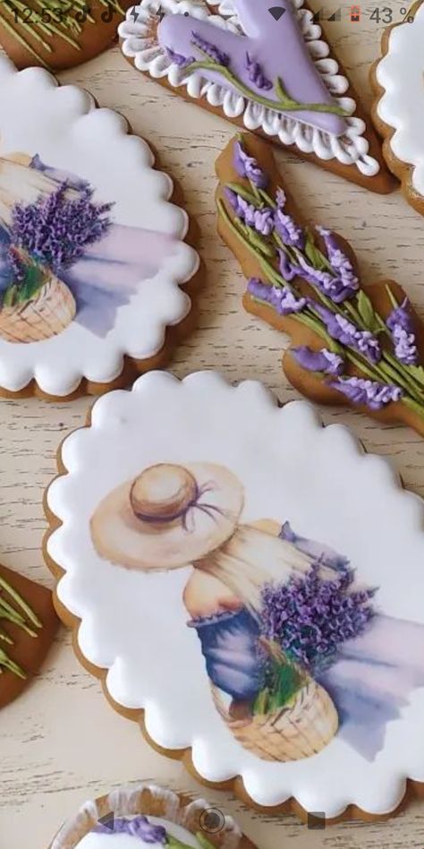 Floral Cookies, Art Cookies, Hand Painted Cookies, Cookies Decoradas, 3d Cookie, Paint Cookies, Summer Cookies, Tea Cookies, Pretty Dessert