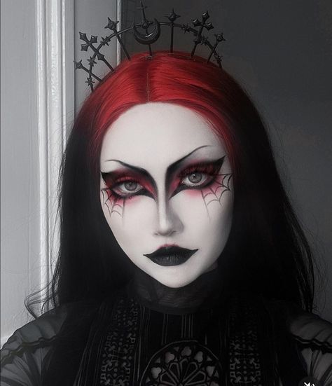 Red Trad Goth Makeup, Black And Red Goth Makeup, Goth Valentines Makeup, Red Goth Makeup, Emo Eyeliner, Trad Goth Makeup, Goth Eye Makeup, Heather Jones, Pop Makeup