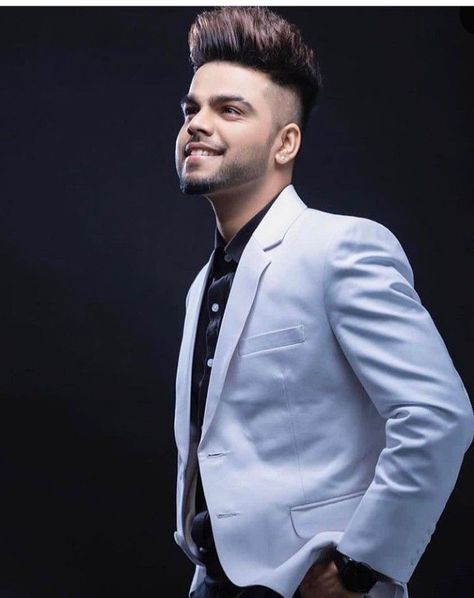 Punjabi singer akhil Akhil Singer, Whatsapp Images, Punjabi Singer, New Images Hd, Swag Boys, Most Handsome Actors, Latest Hd Wallpapers, Awesome Pictures, Artists For Kids