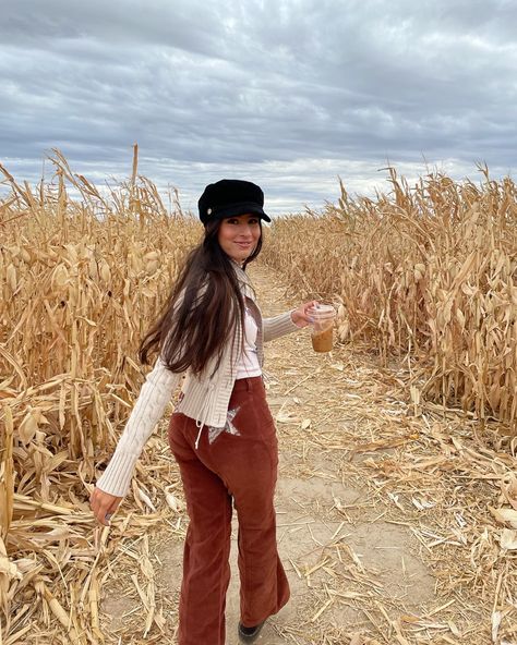 Corn Maze Outfit, Corn Maze, Fall Festival, Fall Looks, Fall Wardrobe, Cowboy Hats, Cowboy, Festival, Wardrobe