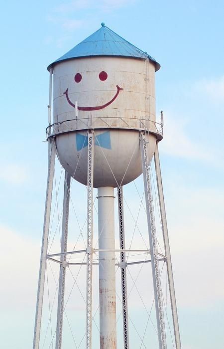 Roadside America, Wind Mills, Grain Silo, Old Windmills, Water Towers, Scenic Wallpaper, Beauty Water, Grand Forks, Candle In The Wind