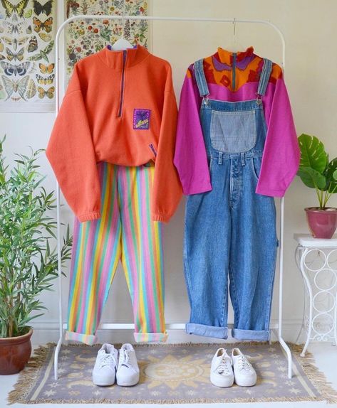 Kindercore Outfit, Colorful Gender Neutral Outfits, Winter Colourful Outfits, Fun Bright Outfits, Colorful Outfits Women, Colourful Teacher Outfits, Pop Of Colour Outfit, 90s Colorful Outfits, Fun Colorful Outfits