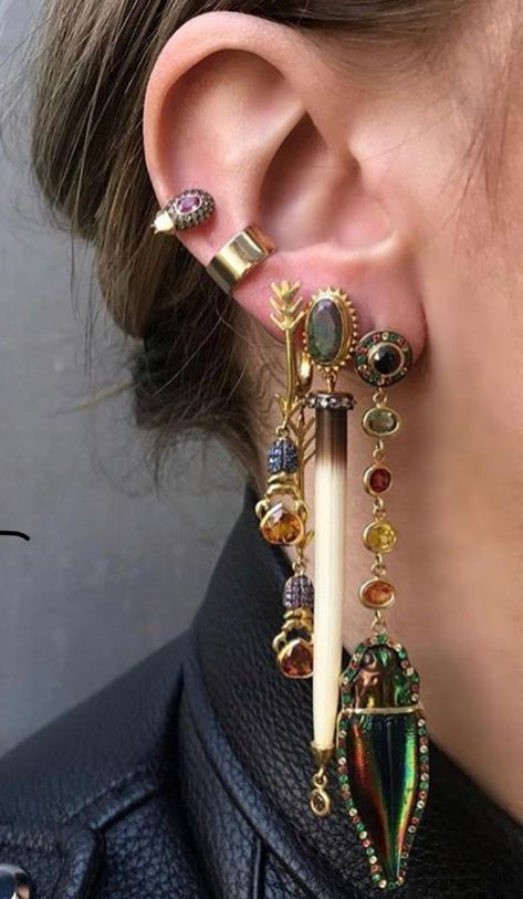 Upper Lobe, Forward Helix, Body Jewelry Piercing, Dope Jewelry, Funky Jewelry, Jewelry Lookbook, Travel Fashion, Mode Inspo, Jewelry Inspo