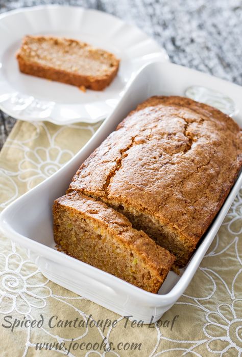 Spiced Cantaloupe Tea Loaf | Jo Cooks @kimscrafting speaking of cantaloupe.. I wonder how this would taste. Strong flavor? Melon Bread, Cantaloupe Recipes, Melon Recipes, Tea Loaf, Jo Cooks, Farmers Market Recipes, Tea Bread, Chocolate Banana Bread, Dessert Bread