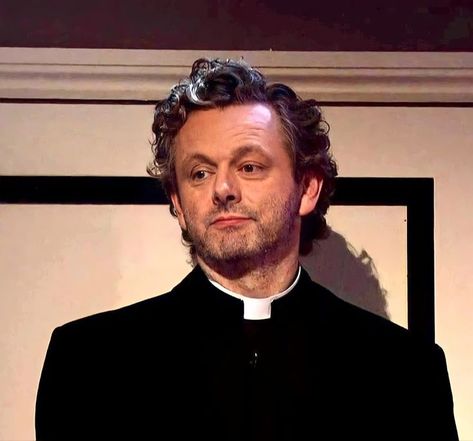 dan/allen 🪐 GO² on Twitter: "forgive me father for i have sinned... https://t.co/OYfKMaRTum" / Twitter David Tennant Priest, Michael Sheen Wallpaper, Good Omens 2, People Screaming, Martin Sheen, David Michael, Good Omens Book, Good Omens, Michael Sheen