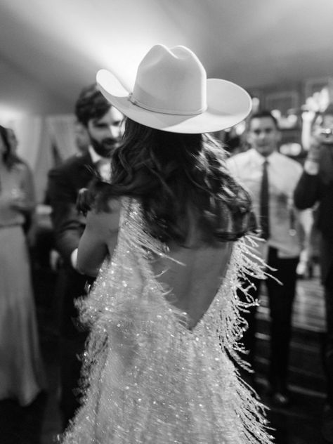 This Couple Had a Catholic-Jewish Ceremony at the Groom's Family's Home in Big Sky Montana - Over The Moon Western Wedding Aesthetic, Vestidos Country, Obsessed Love, Speakeasy Wedding, Cowgirl Wedding, Big Sky Montana, Cowboy Wedding, Denim And Diamonds, Western Chic