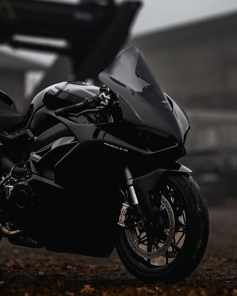 Ducati Panigale V4 Black, Ducati Black, Black Ducati, Black Vehicles, Black Motorbike, Bikes Black, Sony A7c, Ducati Supersport, Ducati Panigale V4