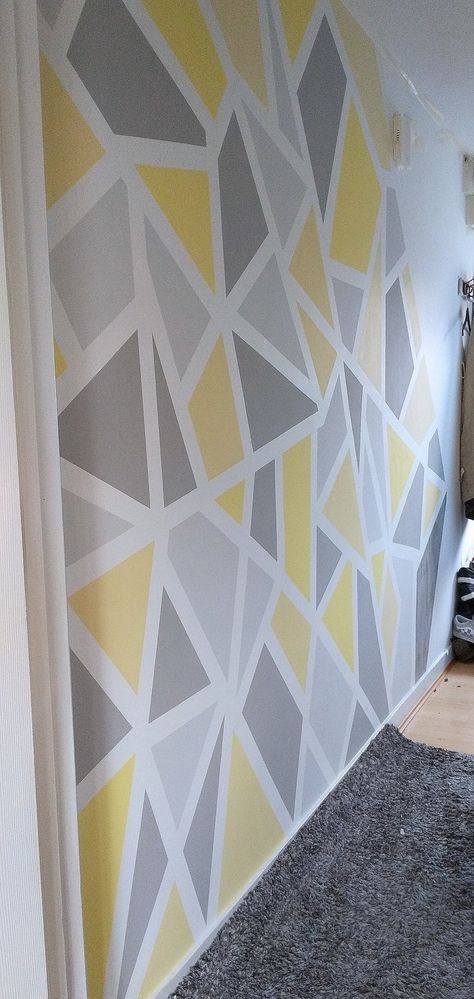 Yellow, grey, geometric, paint, wall, hallway, house, decorating, diy Hallway House, Geometric Wall Paint, Wall Paint Patterns, Diy Wall Painting, Triangle Wall, Room Wall Painting, Bedroom Wall Designs, Decorating Diy, Paint Wall