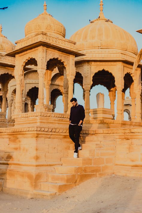 Rajasthan Photography People, Photos In Rajasthan, Jaipur Photography Poses Men, Jaisalmer Couple Photoshoot, Hampi Photography Poses, Rajasthan Photoshoot Ideas, Jaisalmer Photography Poses, Rajasthan Photoshoot, Jaisalmer Photography Travel