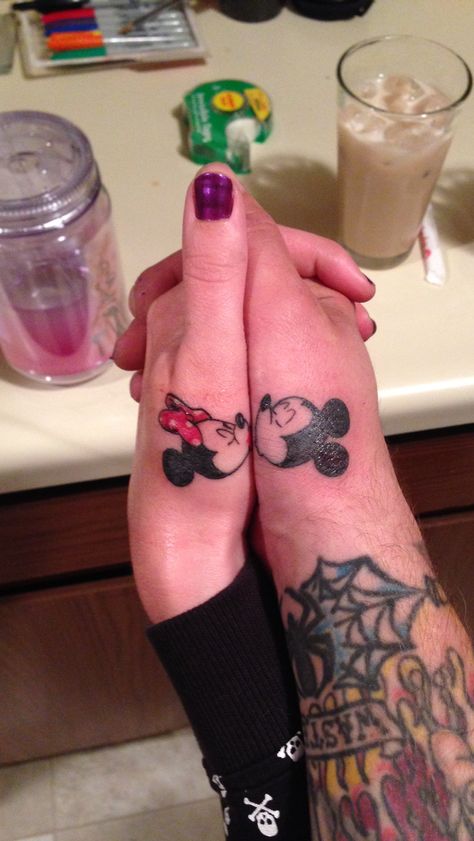 Mickey And Minnie Kissing Tattoo, Disney Husband And Wife Tattoos, Toy Story Couple Tattoo, Mickey And Minnie Tattoos Couples, Cute Couples Tattoos Matching Tat, His Her Tattoos, Minnie Mouse Tattoo, His And Hers Tattoos, Character Tattoo Ideas