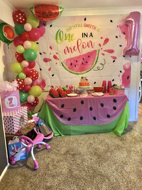 Watermelon Birthday Party Watermelon Bday Party, Watermelon First Birthday Party, 1 In A Melon Birthday Party, 1st Birthday Watermelon Theme, Watermelon Birthday Theme, Watermelon 1st Birthday Party Girl, One In A Melon First Birthday Decorations, Watermelon Party Ideas Decoration, Melon Birthday Party Ideas