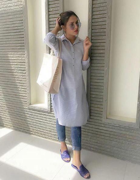 Kurti With Jeans, Kurti Styles, Kurti Style, Kurta Style, Simple Kurta Designs, Simple Kurti Designs, Kurti Designs Latest, Casual Indian Fashion, Gaun Fashion