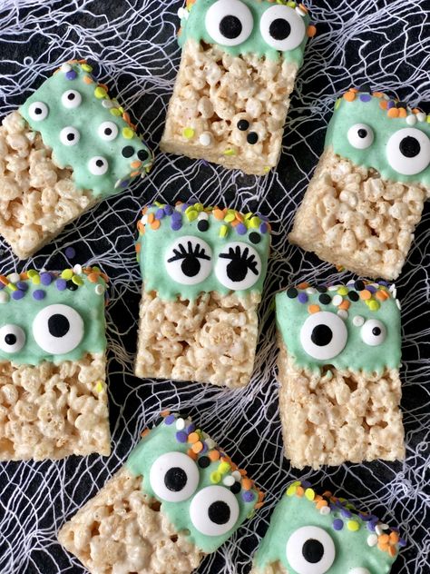 Scary Rice Krispie Treats, Halloween Themed Rice Krispie Treats, Halloween Themed Rice Crispy Treats, Rice Krispie Treats Decorated, Halloween Rice Krispie Treats Ideas, Halloween Rice Crispy Treats Frankenstein, Monster Rice Krispie Treats, Rice Krispie Treats Halloween Brains, Monster Rice Krispie Treats Halloween