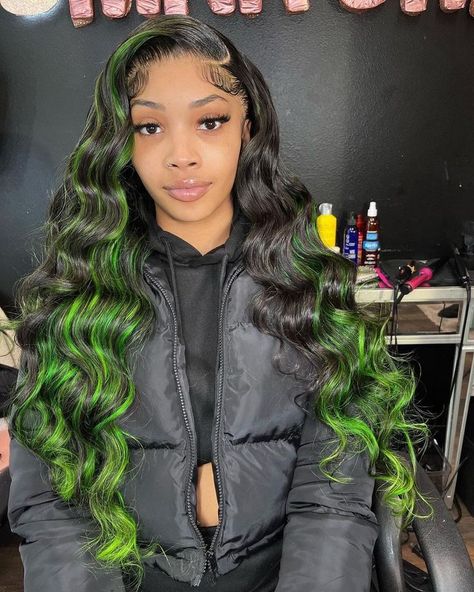 Blk Hairstyles, Colourful Wigs, Skunk Stripe, Lace Fronts, Colourful Hair, Wig Color, Hair Idea, Sew Ins, Pretty Hair Color